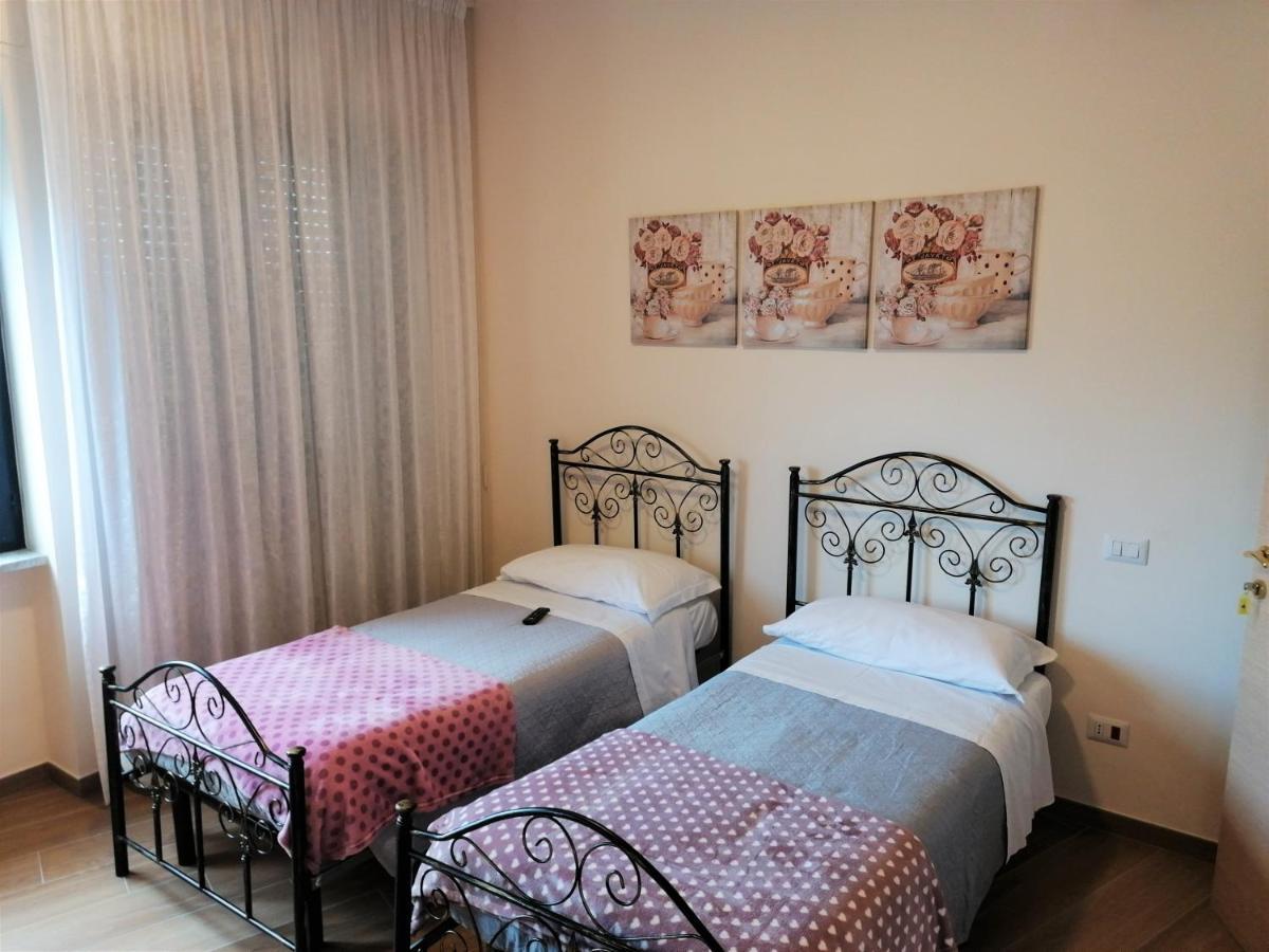 Central Domus Matera B&B Екстер'єр фото