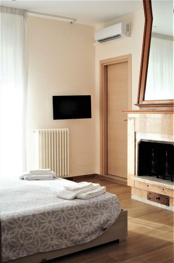 Central Domus Matera B&B Екстер'єр фото