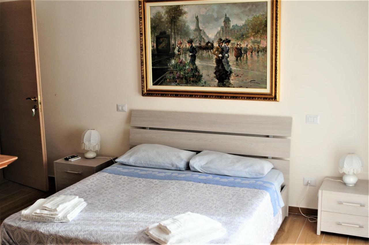 Central Domus Matera B&B Екстер'єр фото